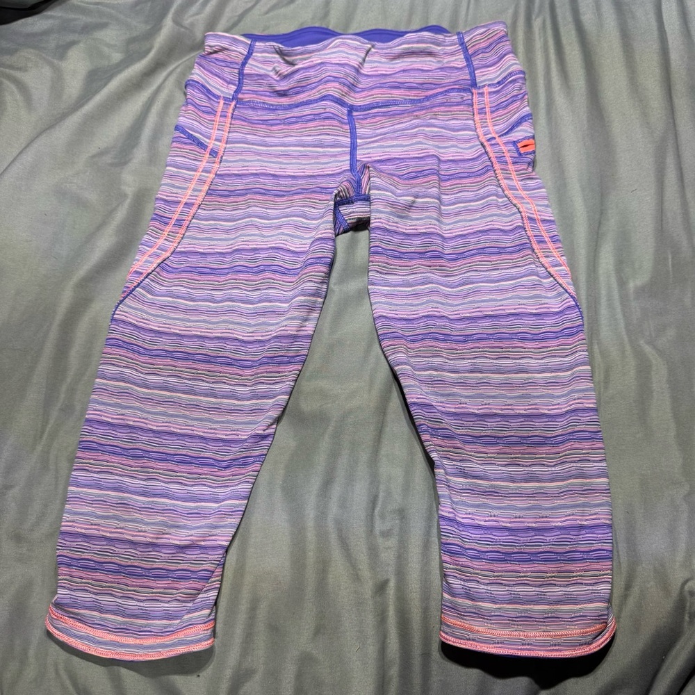 Lululemon purple leggings‎ size 8